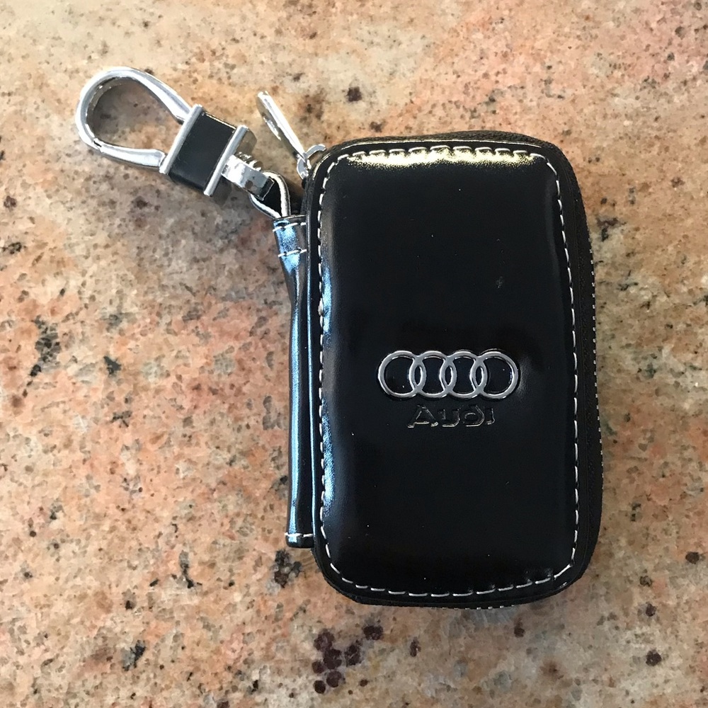 COPY - NOT Audi made - key fob case